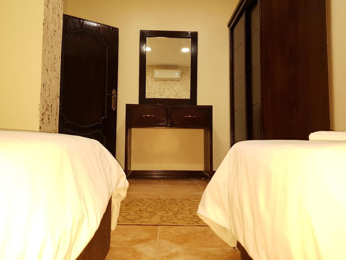 Siveen Hotel Amman Exterior photo